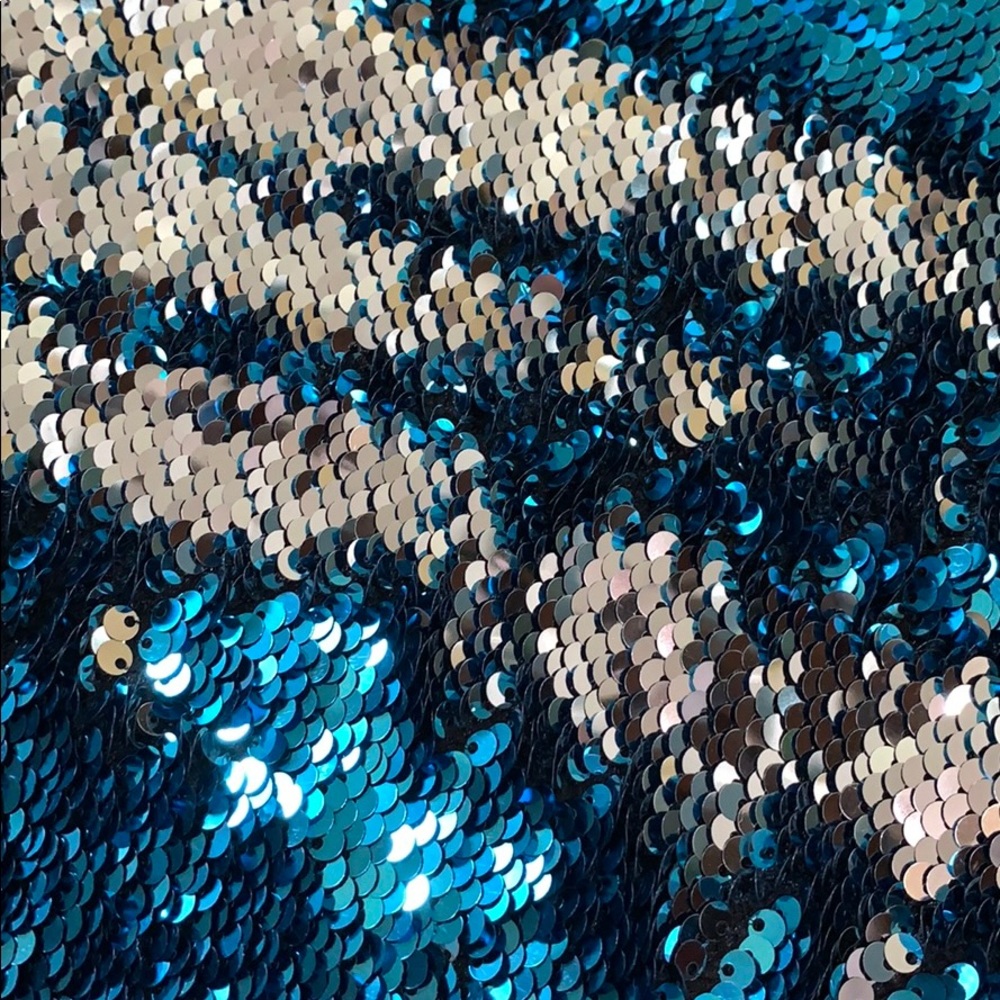 Reversible Sequin Pillow Covers 15x15 - Picture 4 of 6